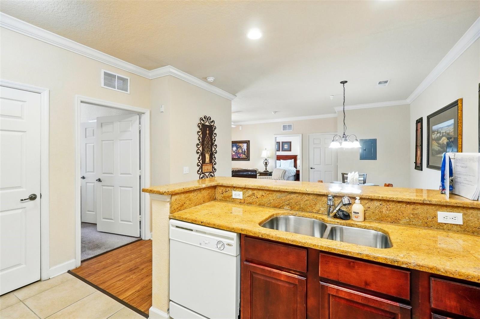 Image 8 of 36 For 1351 Tuscan Ter  8107