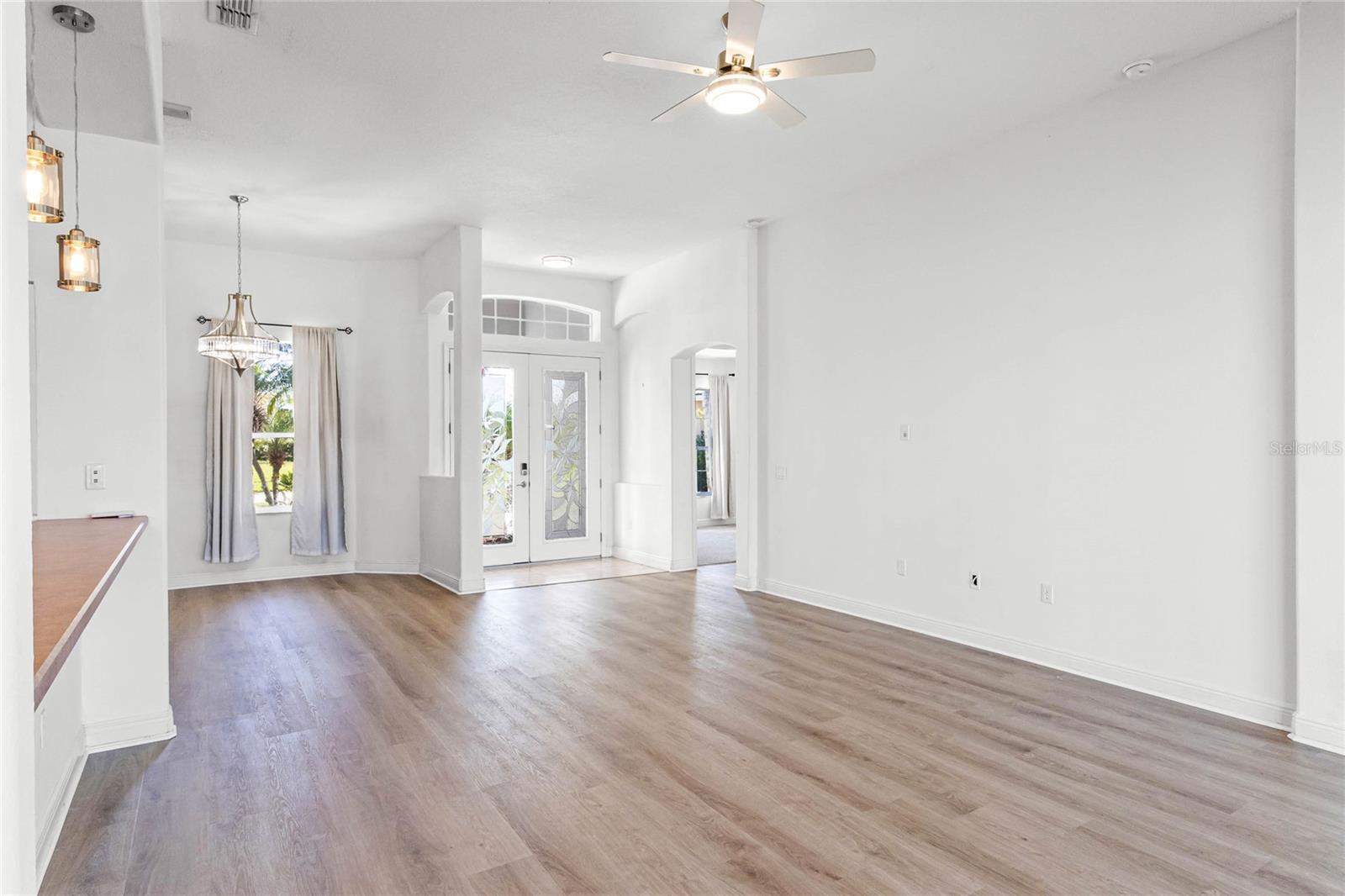 Image 16 of 91 For 3561 Somerset Circle