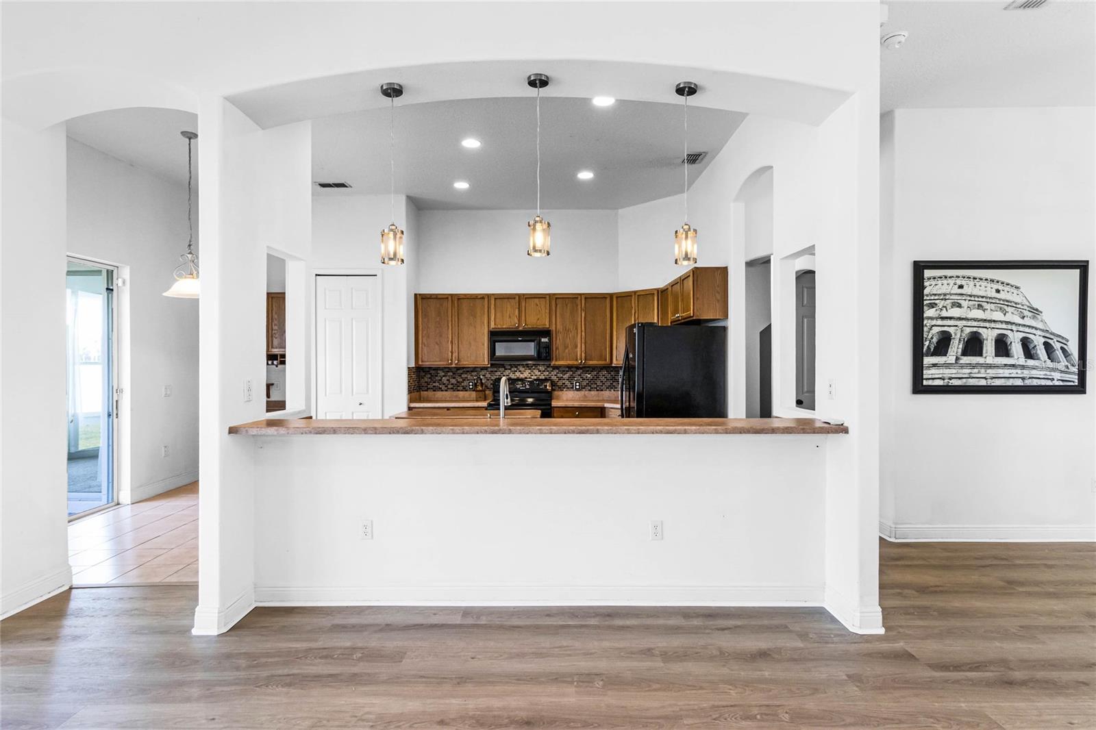 Image 17 of 91 For 3561 Somerset Circle