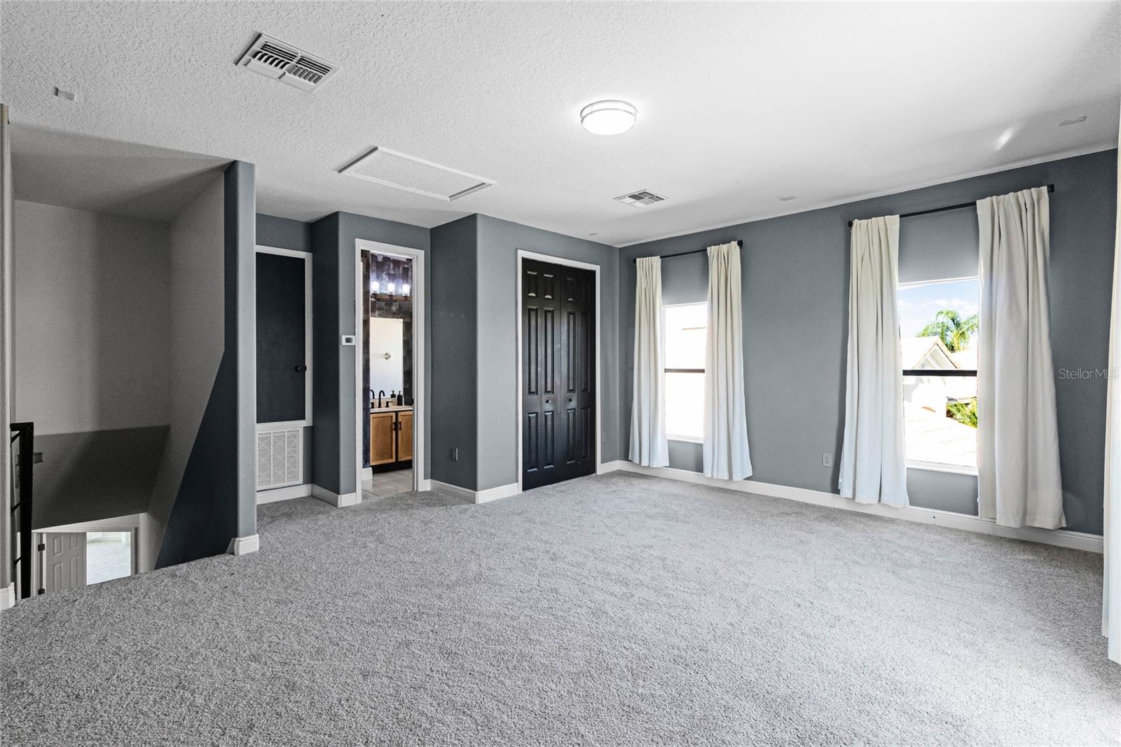 Image 34 of 91 For 3561 Somerset Circle