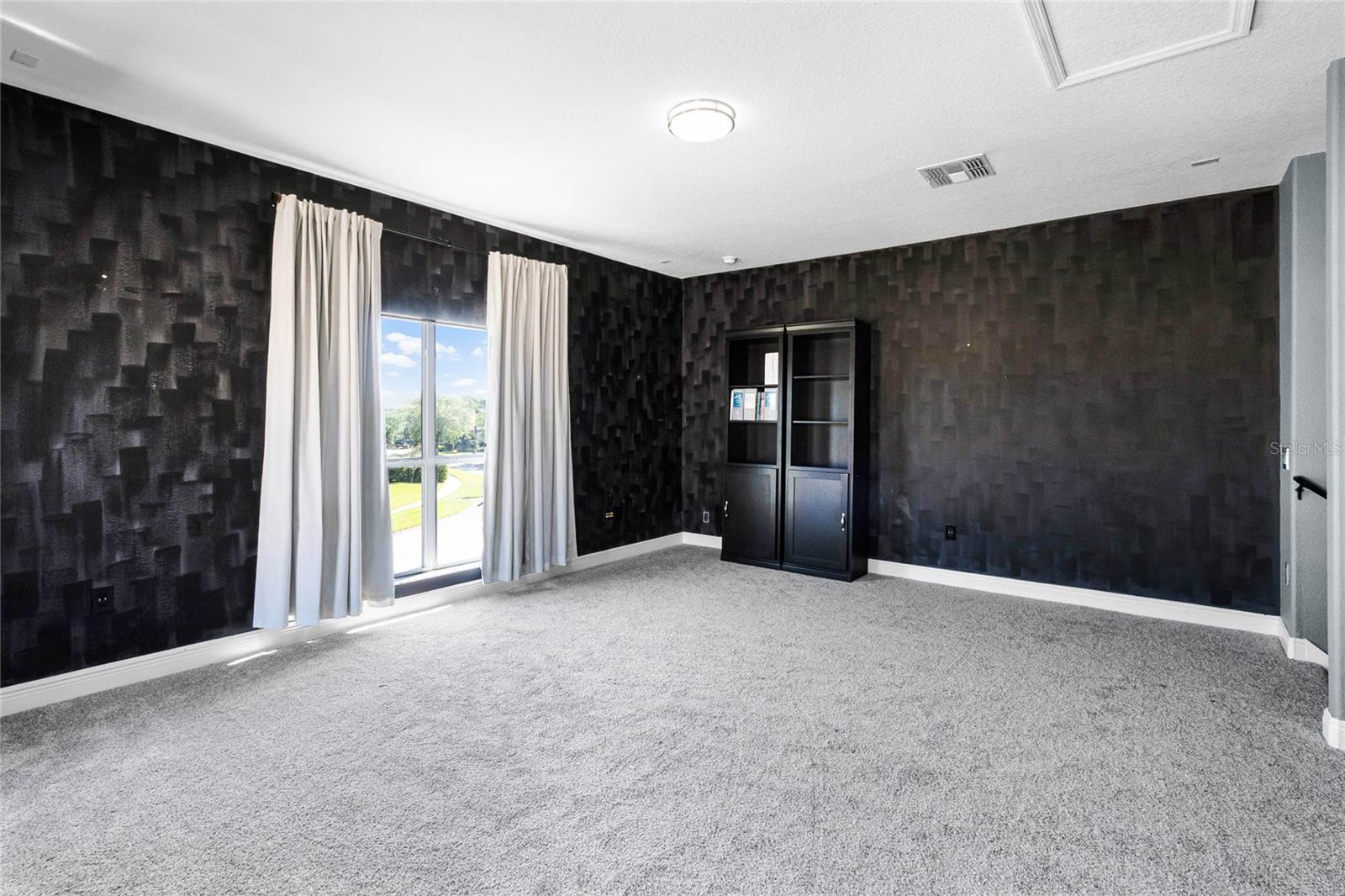 Image 36 of 91 For 3561 Somerset Circle
