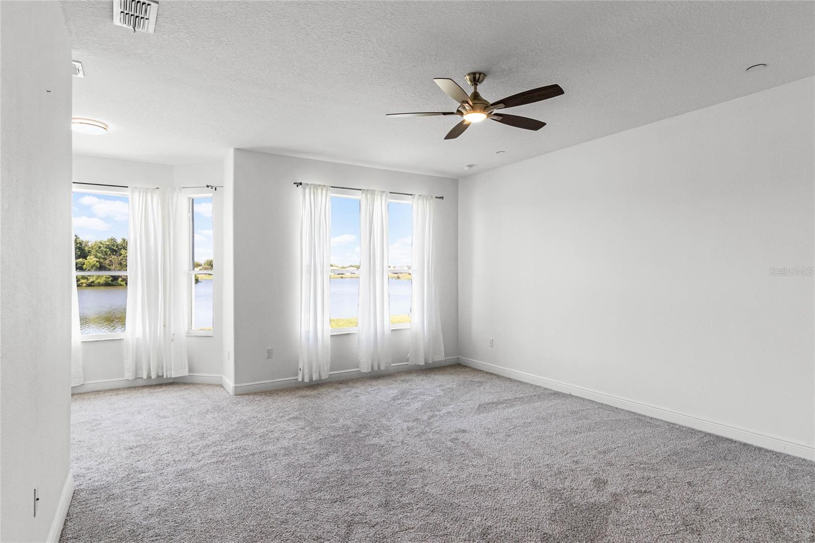 Image 39 of 91 For 3561 Somerset Circle