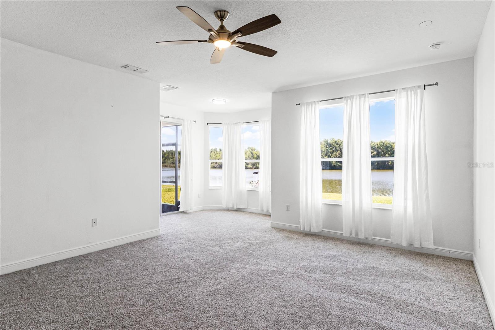 Image 41 of 91 For 3561 Somerset Circle