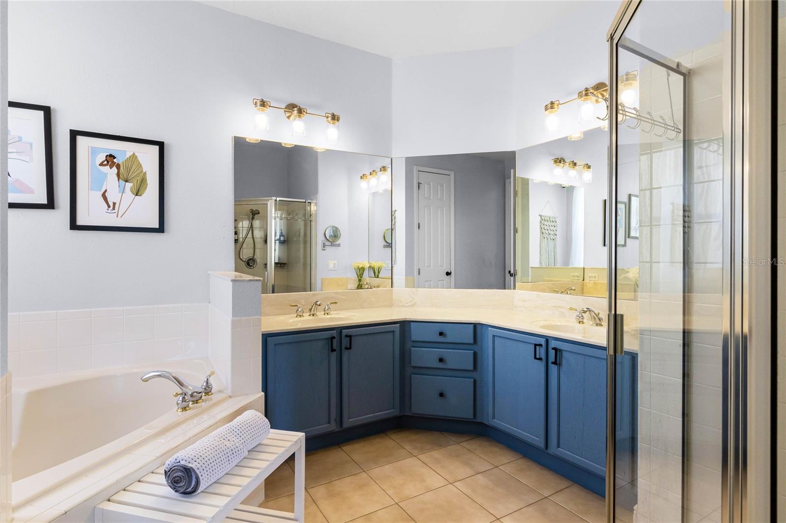 Image 45 of 91 For 3561 Somerset Circle