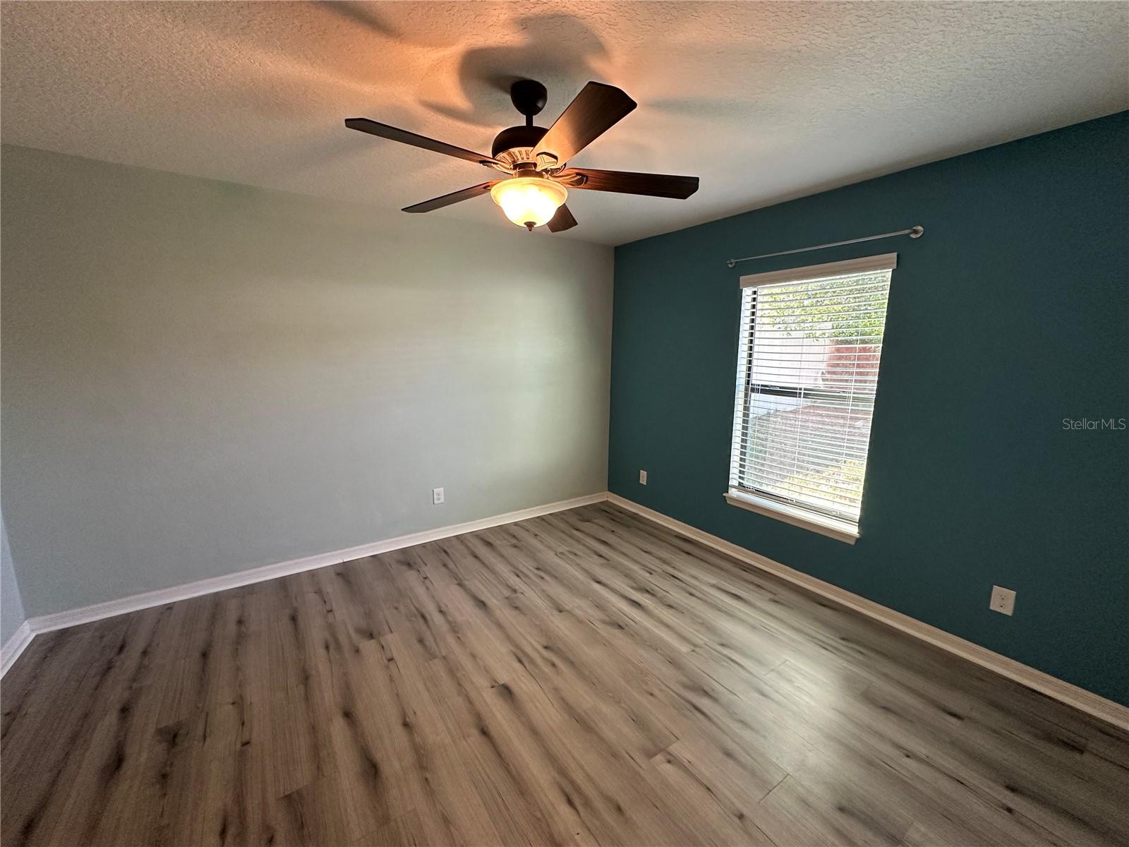 Image 11 of 52 For 330 Pheasant Drive