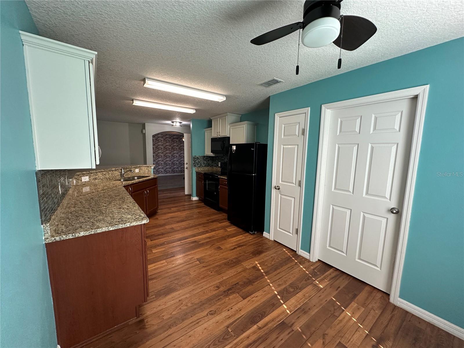 Image 6 of 52 For 330 Pheasant Drive