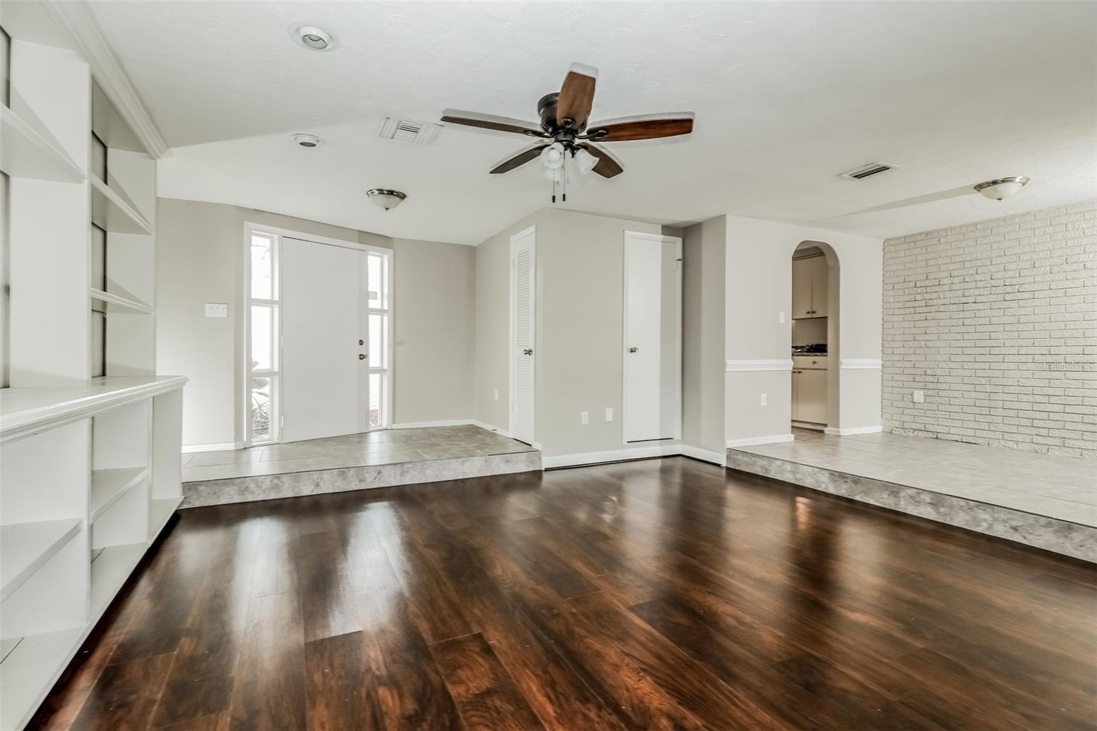 Image 4 of 16 For 5643 Elena Drive