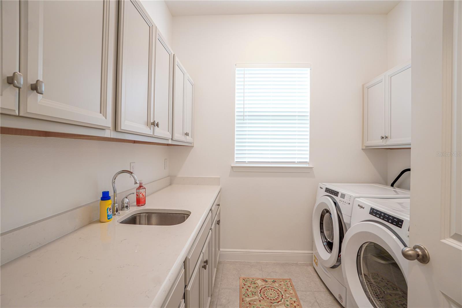 Image 13 of 38 For 15701 Vetta Drive