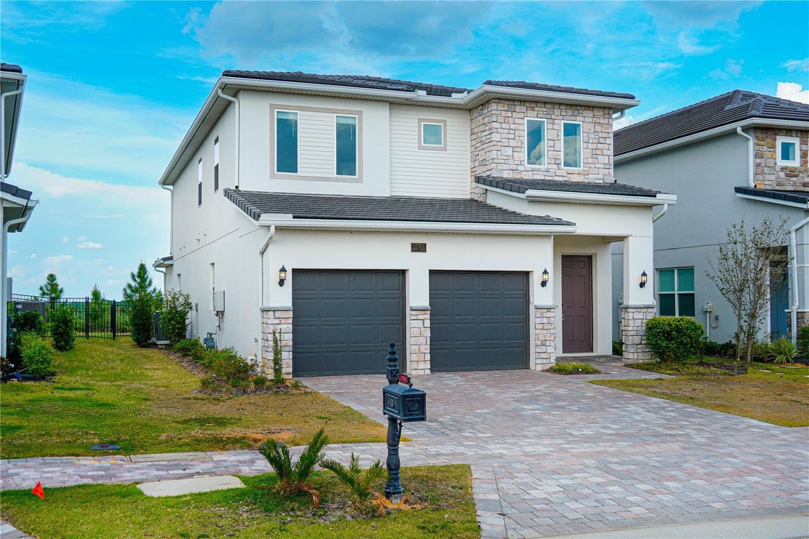 Image 3 of 38 For 15701 Vetta Drive
