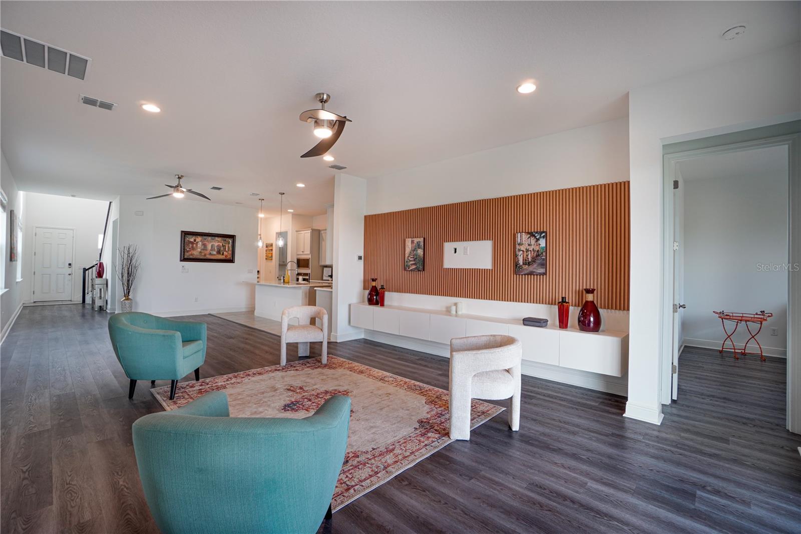 Image 6 of 38 For 15701 Vetta Drive