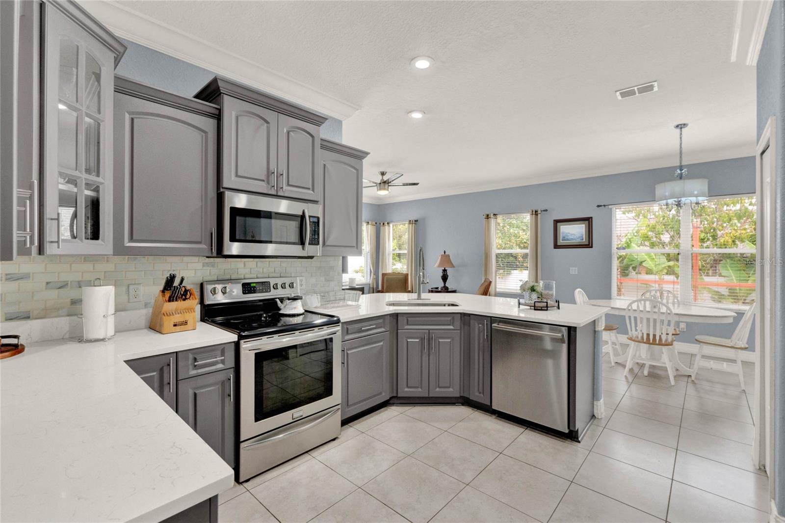 Image 15 of 49 For 309 Lake Amberleigh Drive