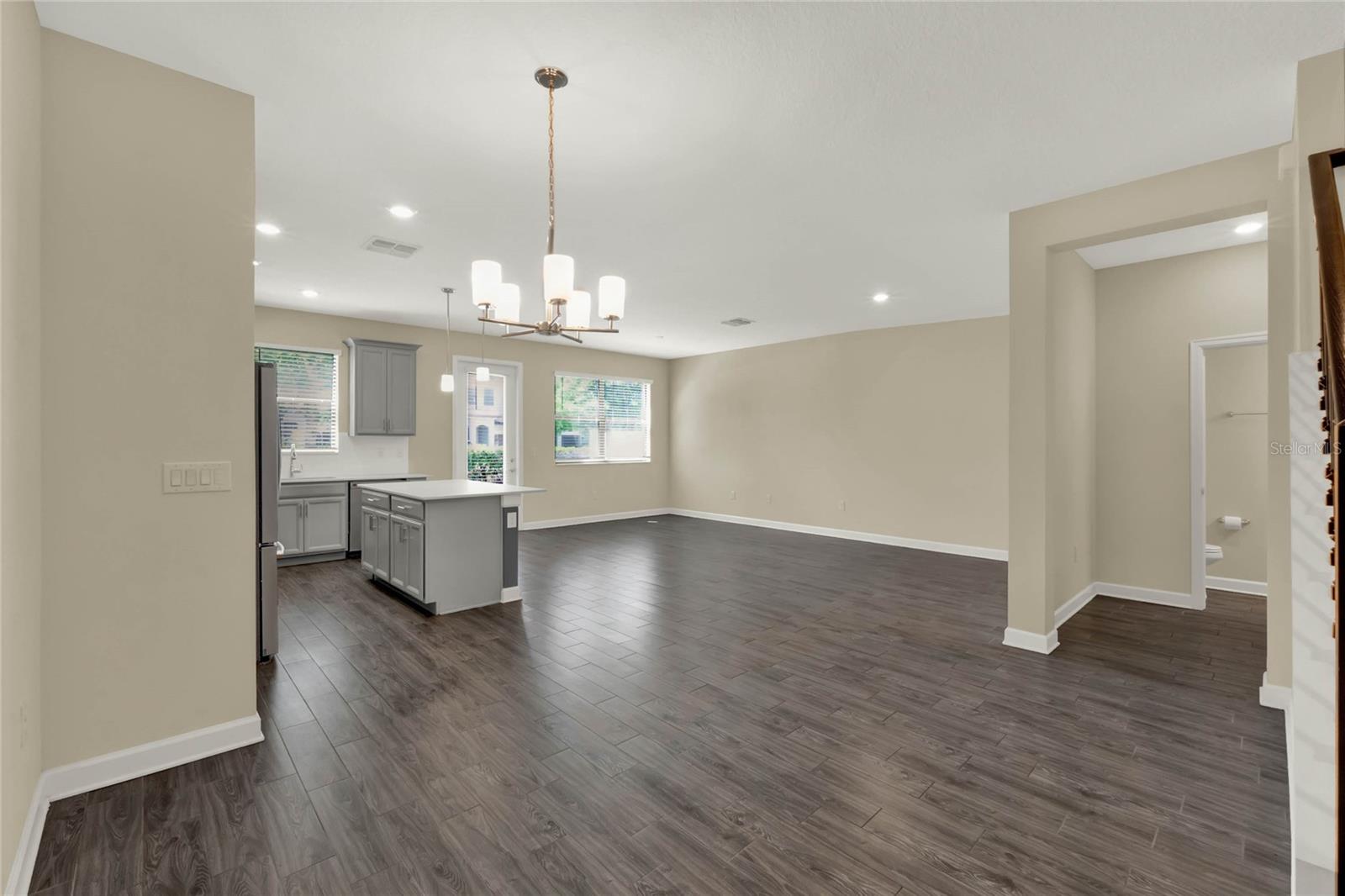 Image 4 of 29 For 1212 Payne Stewart Drive