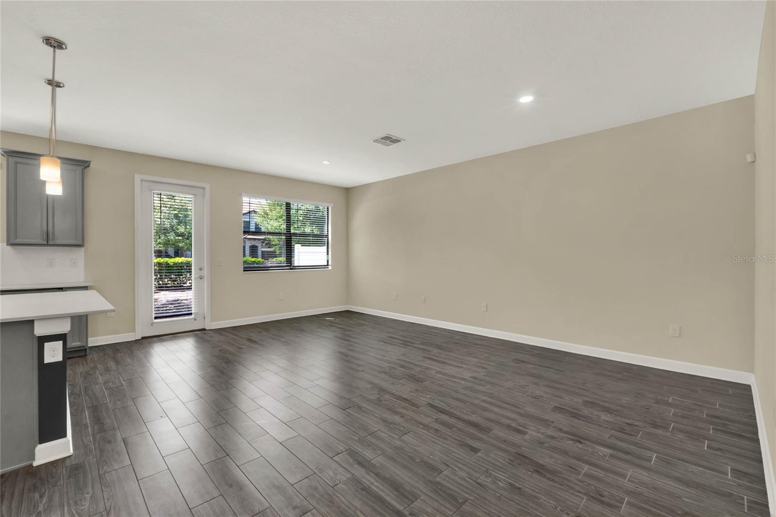 Image 5 of 29 For 1212 Payne Stewart Drive