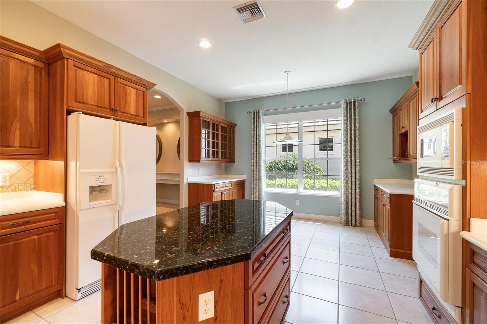 Image 15 of 45 For 6125 Foxfield Court