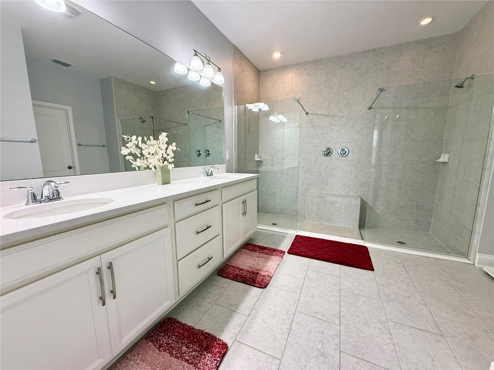 Image 4 of 16 For 2445 Verde View Drive
