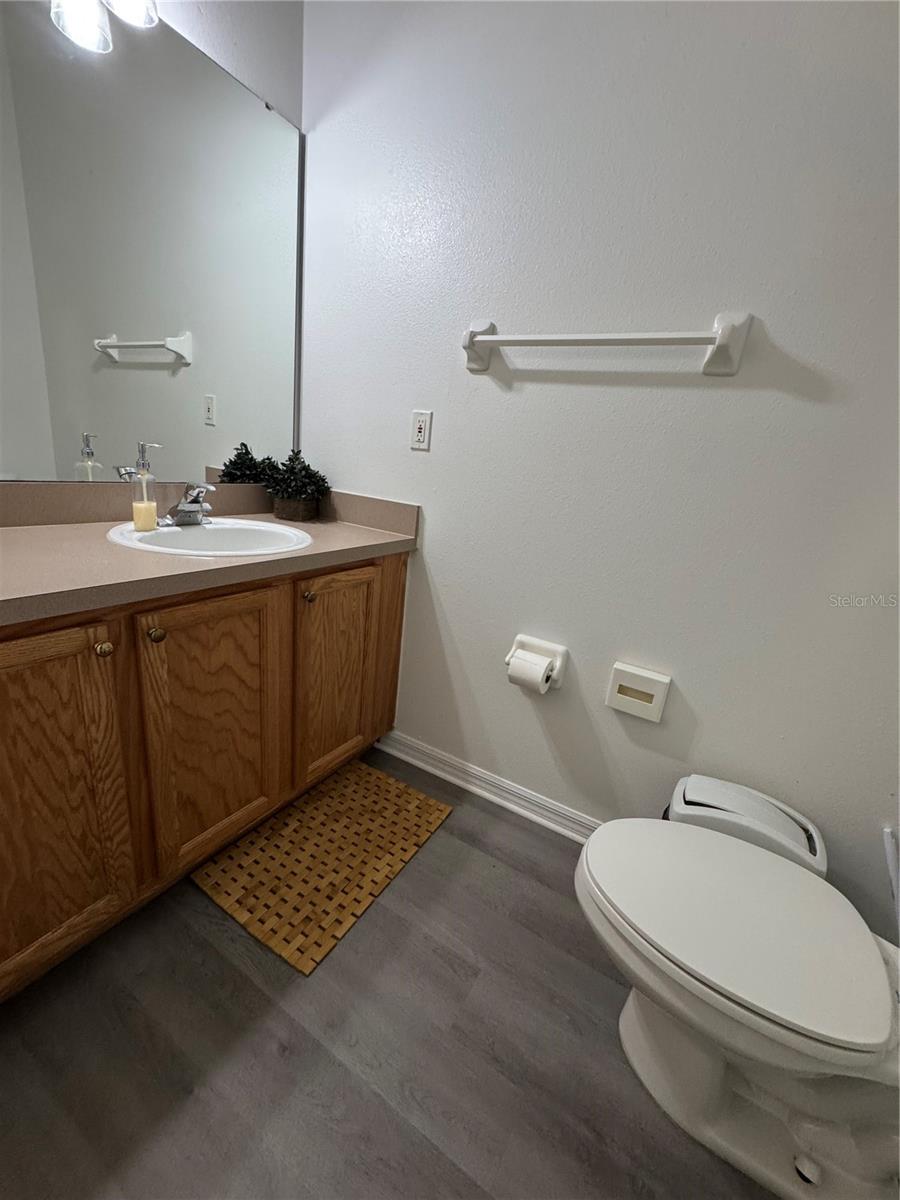 Image 11 of 37 For 1119 Park Ridge Circle