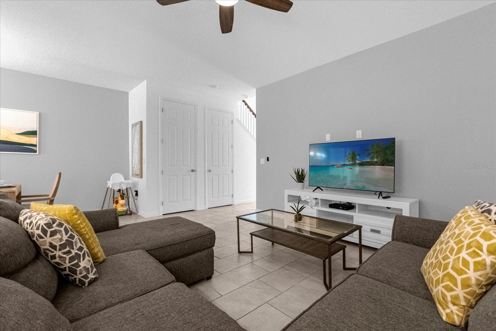 Image 12 of 46 For 1644 Tropical Palms Circle