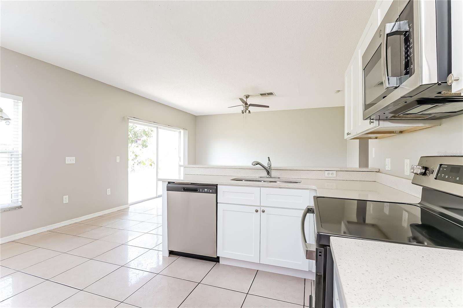 Image 7 of 17 For 637 Delmonte Court