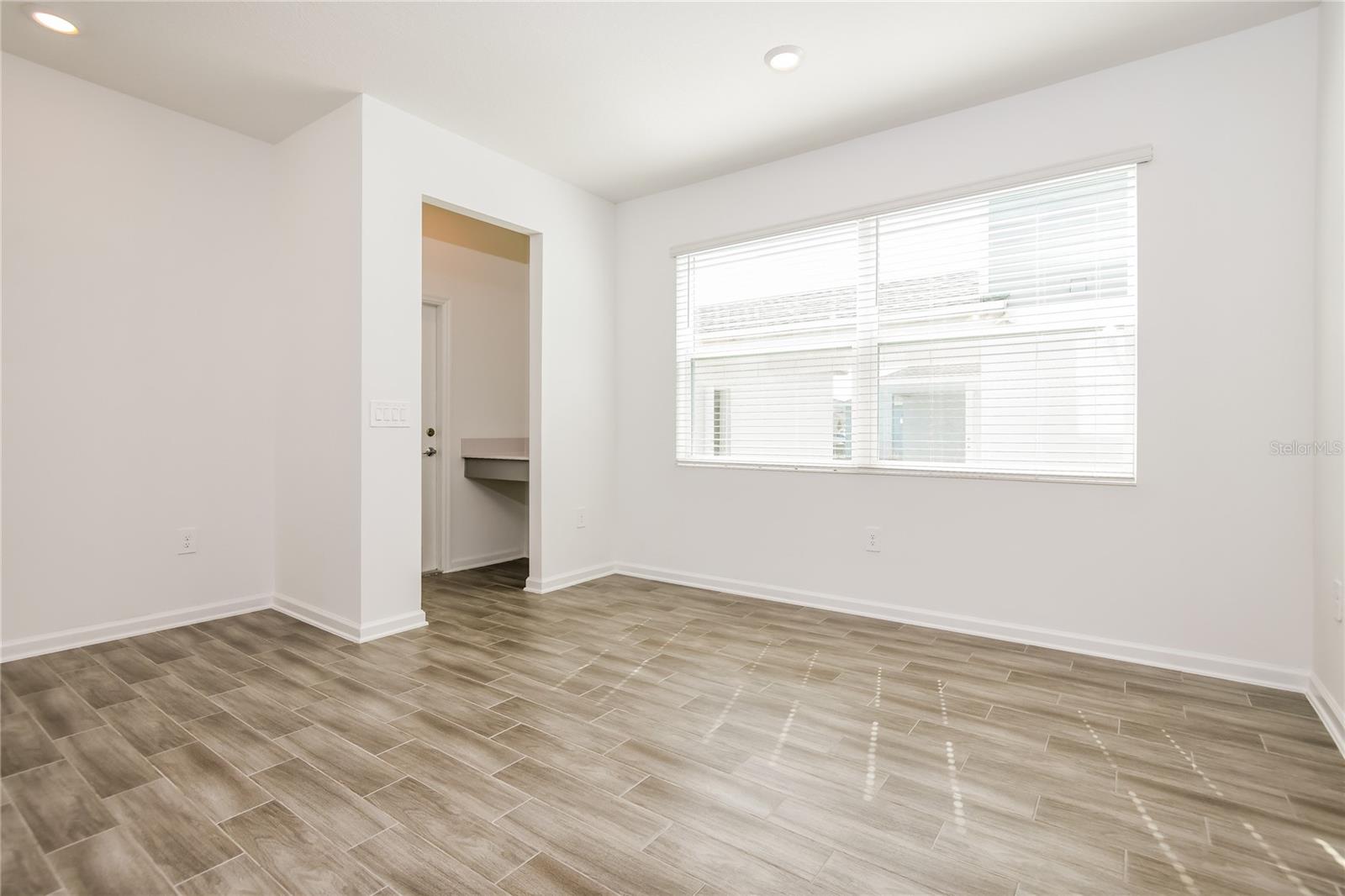 Image 7 of 17 For 6424 Sprucepine Lane