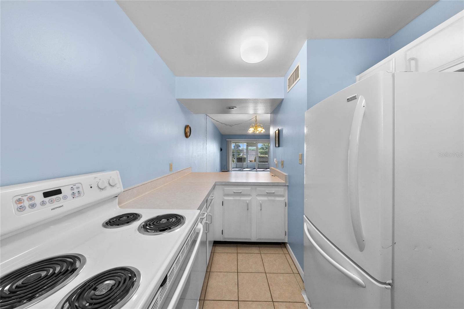 Image 6 of 20 For 1337 Villa Lane 49