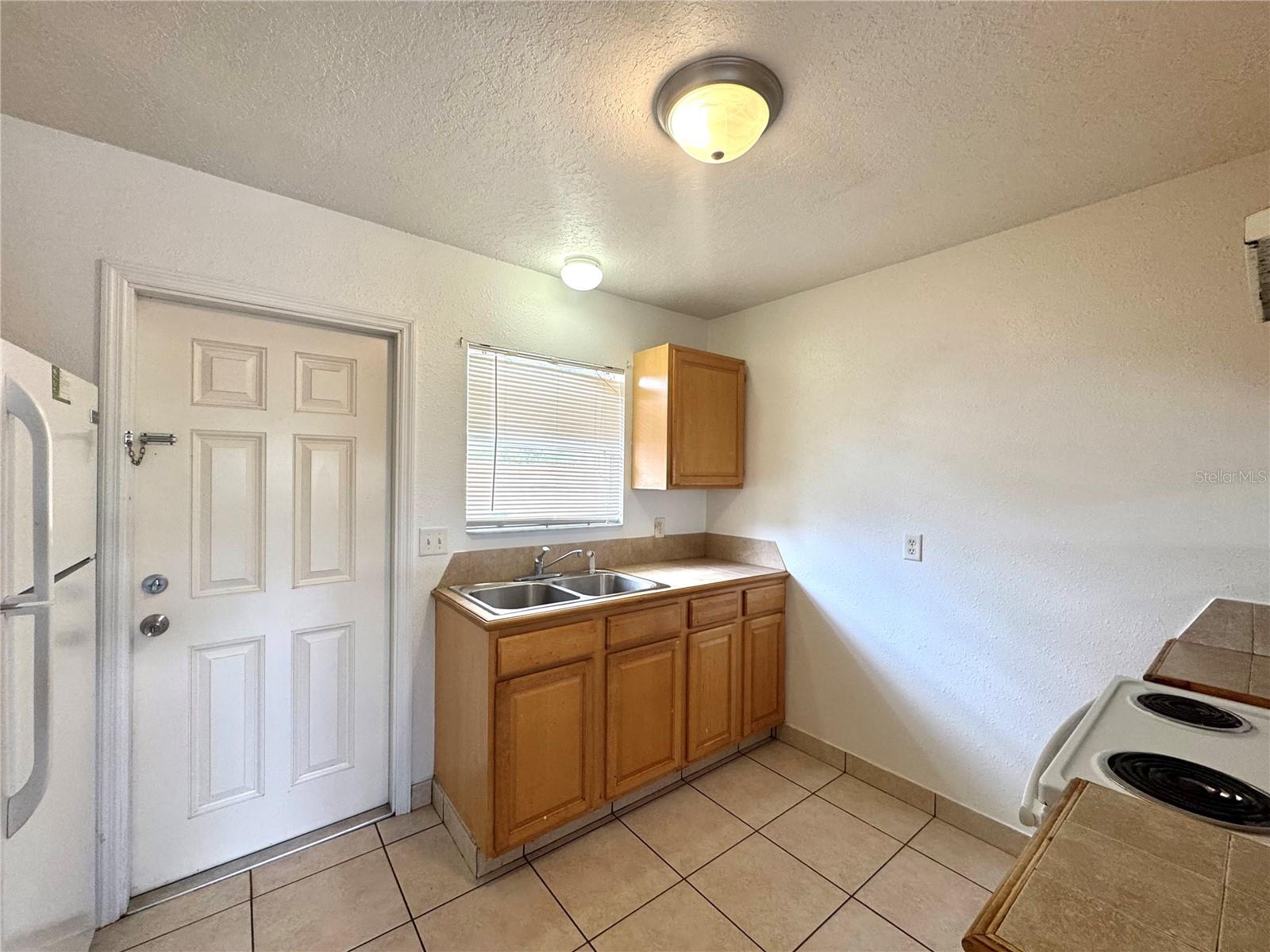 Image 5 of 13 For 212 Cypress Street