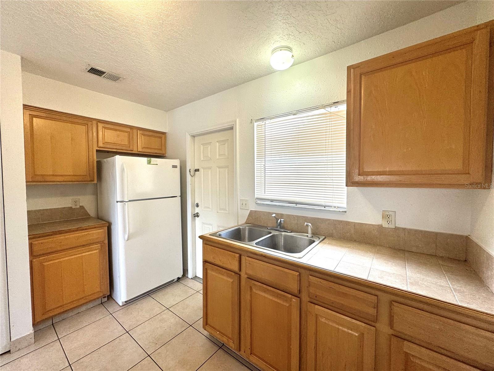 Image 6 of 13 For 212 Cypress Street