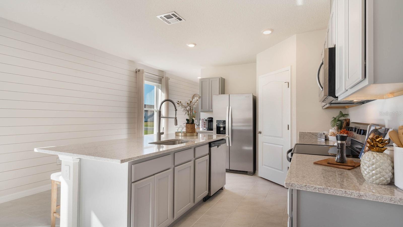 Image 14 of 26 For 8339 Madrid Street