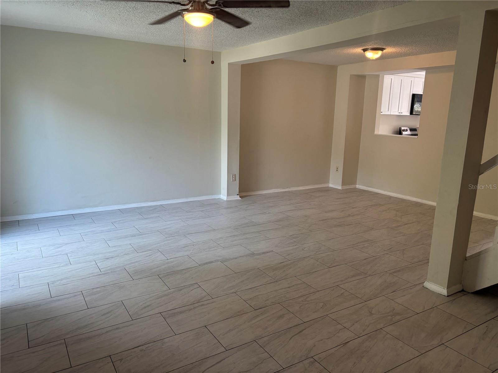 Image 4 of 16 For 4810 Sanoma Village B