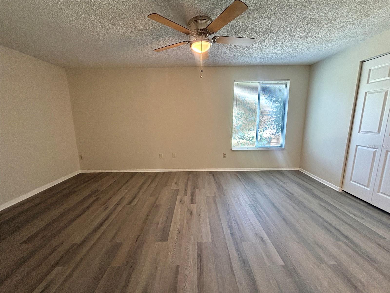 Image 6 of 16 For 4810 Sanoma Village B