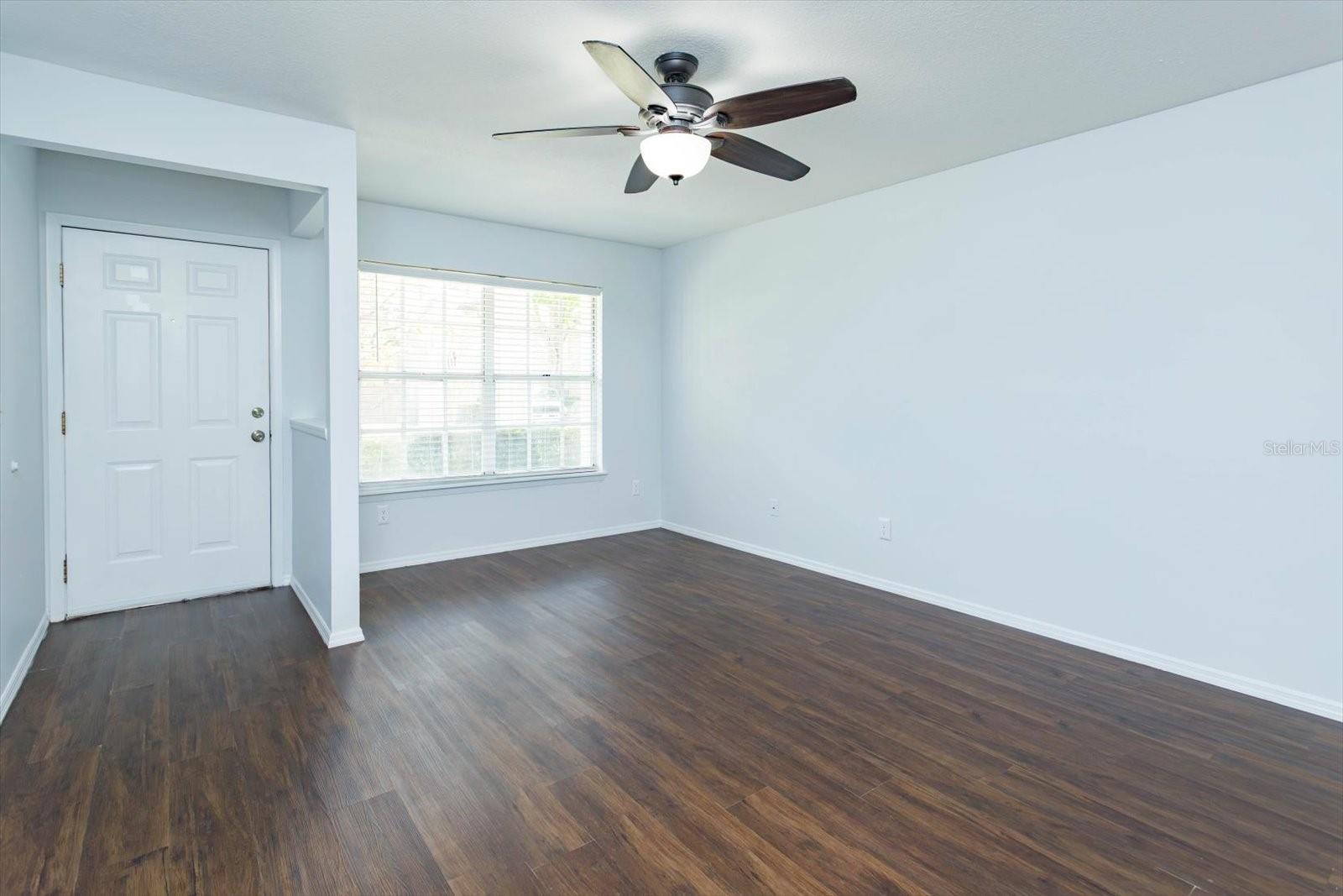 Image 4 of 25 For 109 Reserve Circle 109