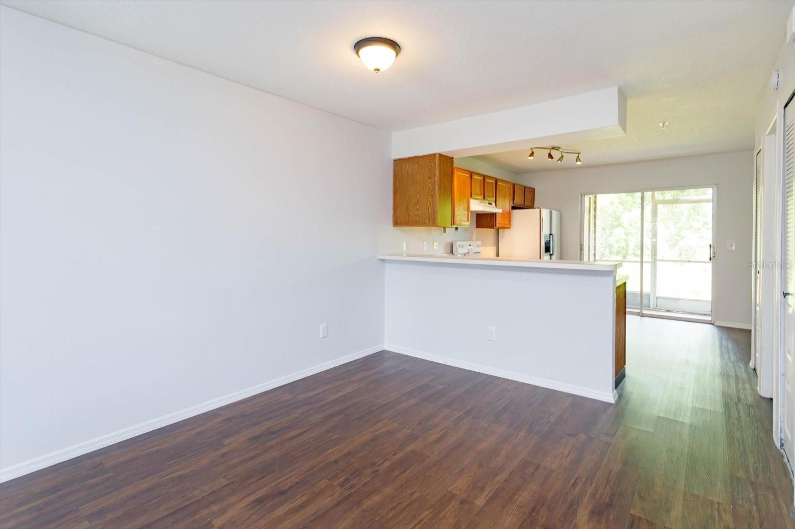 Image 5 of 25 For 109 Reserve Circle 109