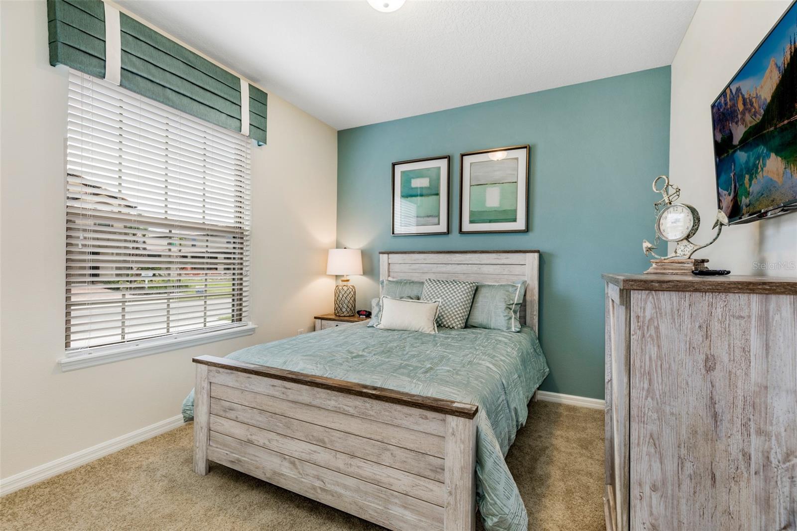 Image 16 of 33 For 8887 Geneve Court