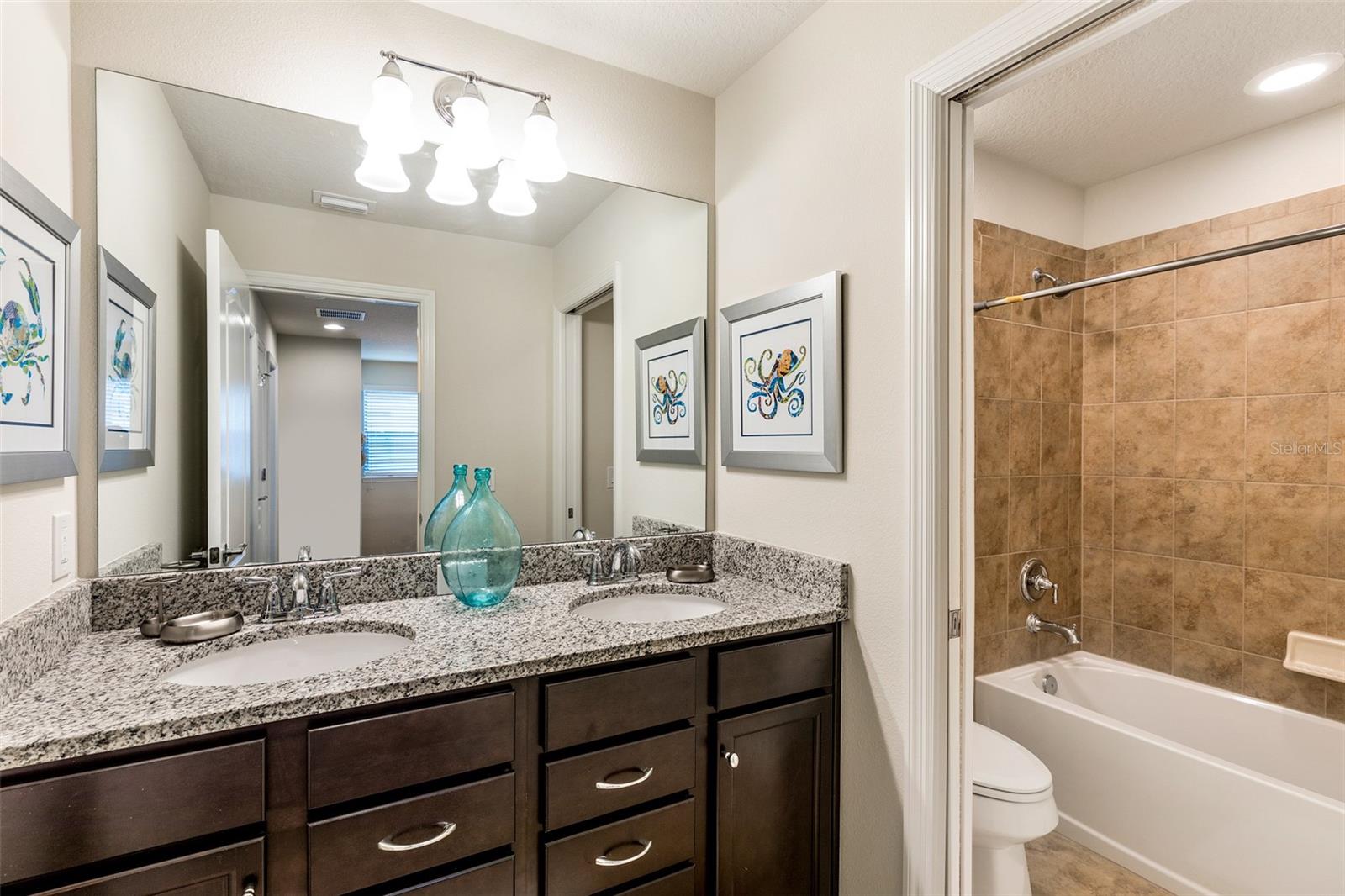 Image 17 of 33 For 8887 Geneve Court