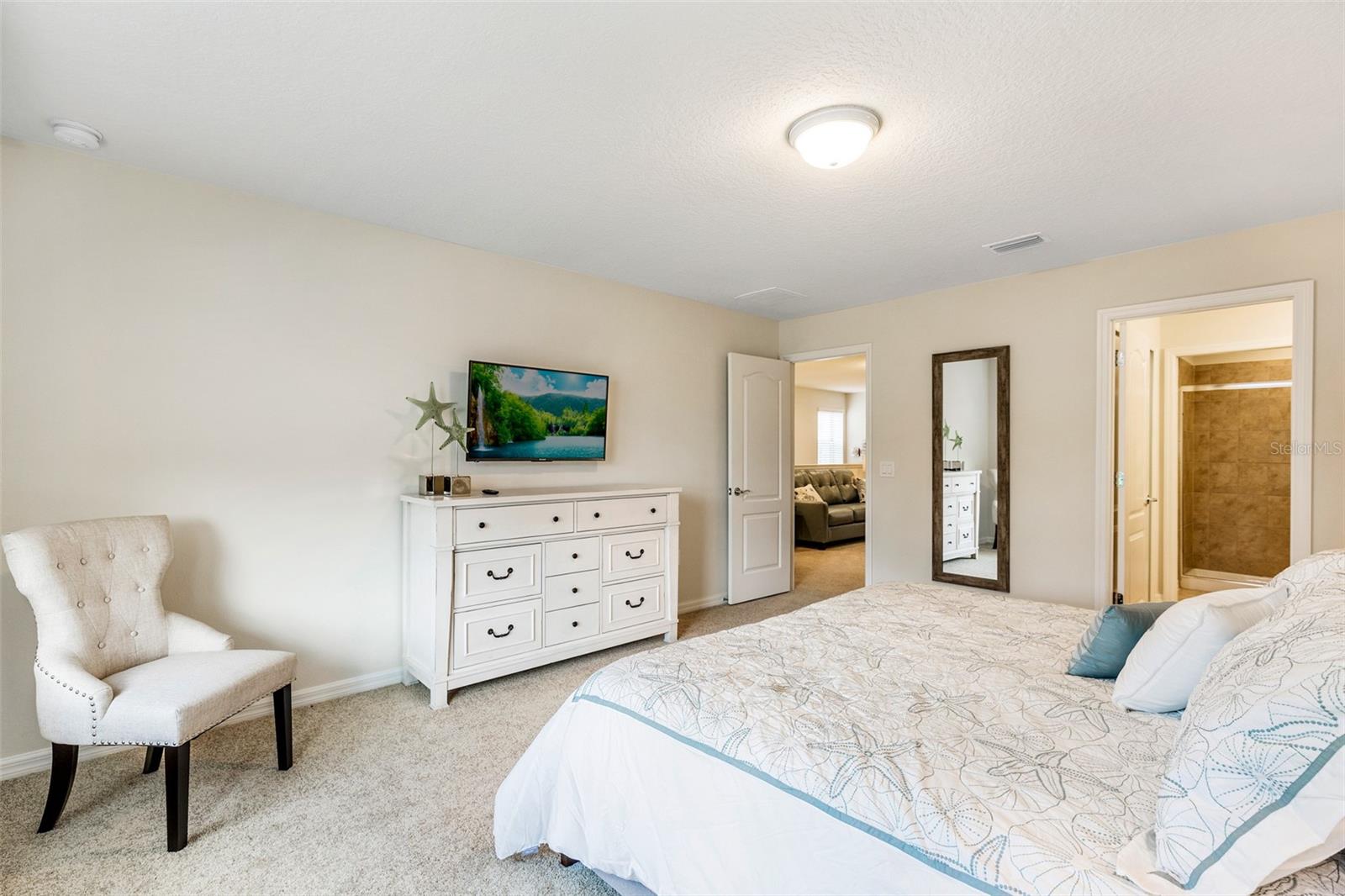 Image 18 of 33 For 8887 Geneve Court