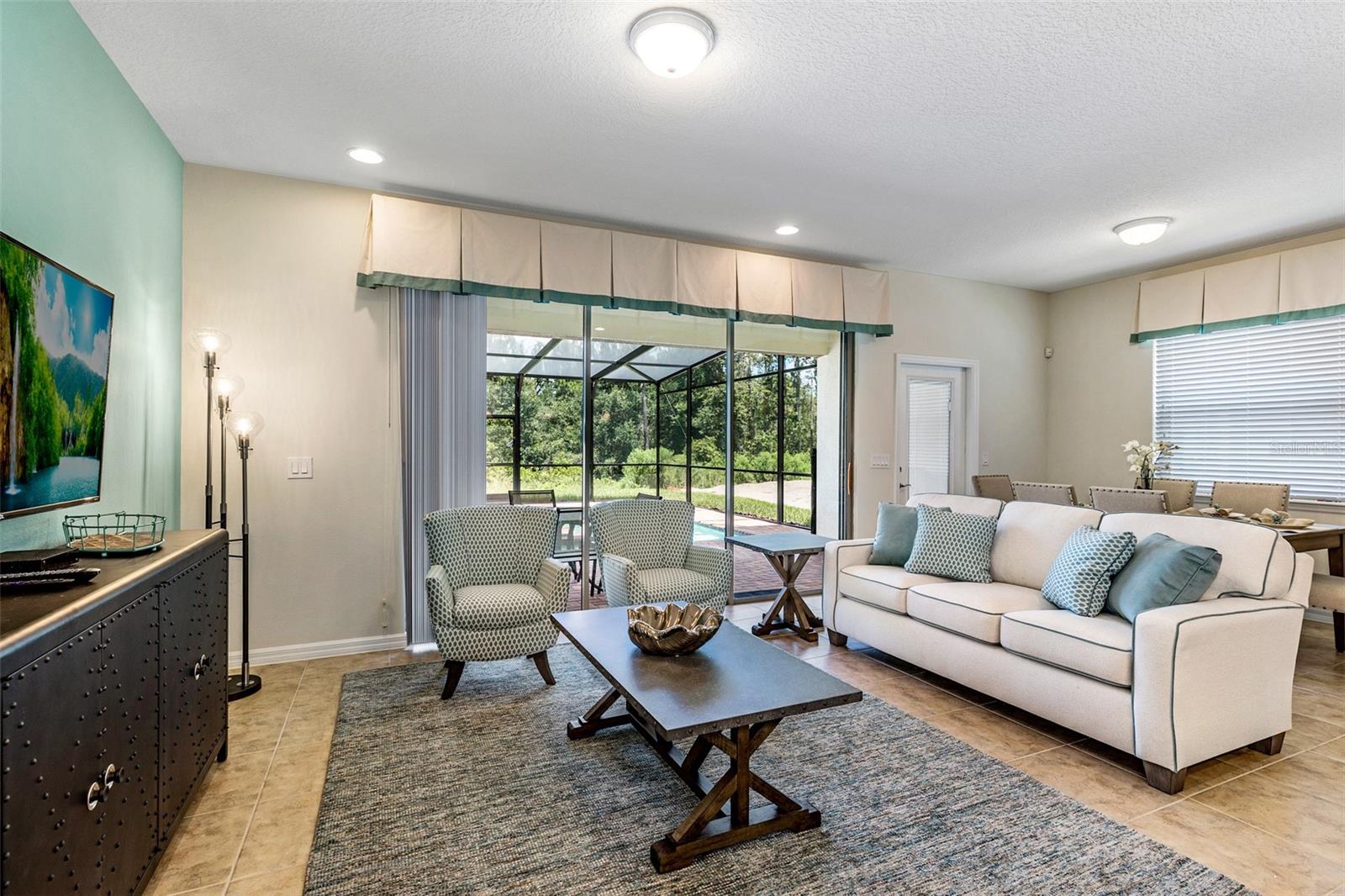 Image 4 of 33 For 8887 Geneve Court
