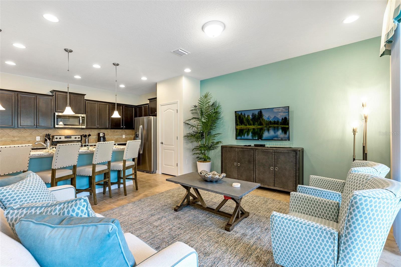 Image 5 of 33 For 8887 Geneve Court