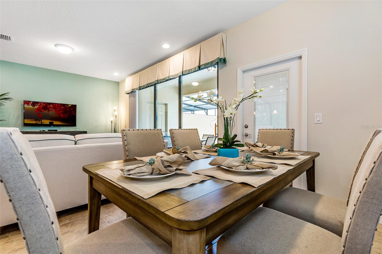 Image 7 of 33 For 8887 Geneve Court