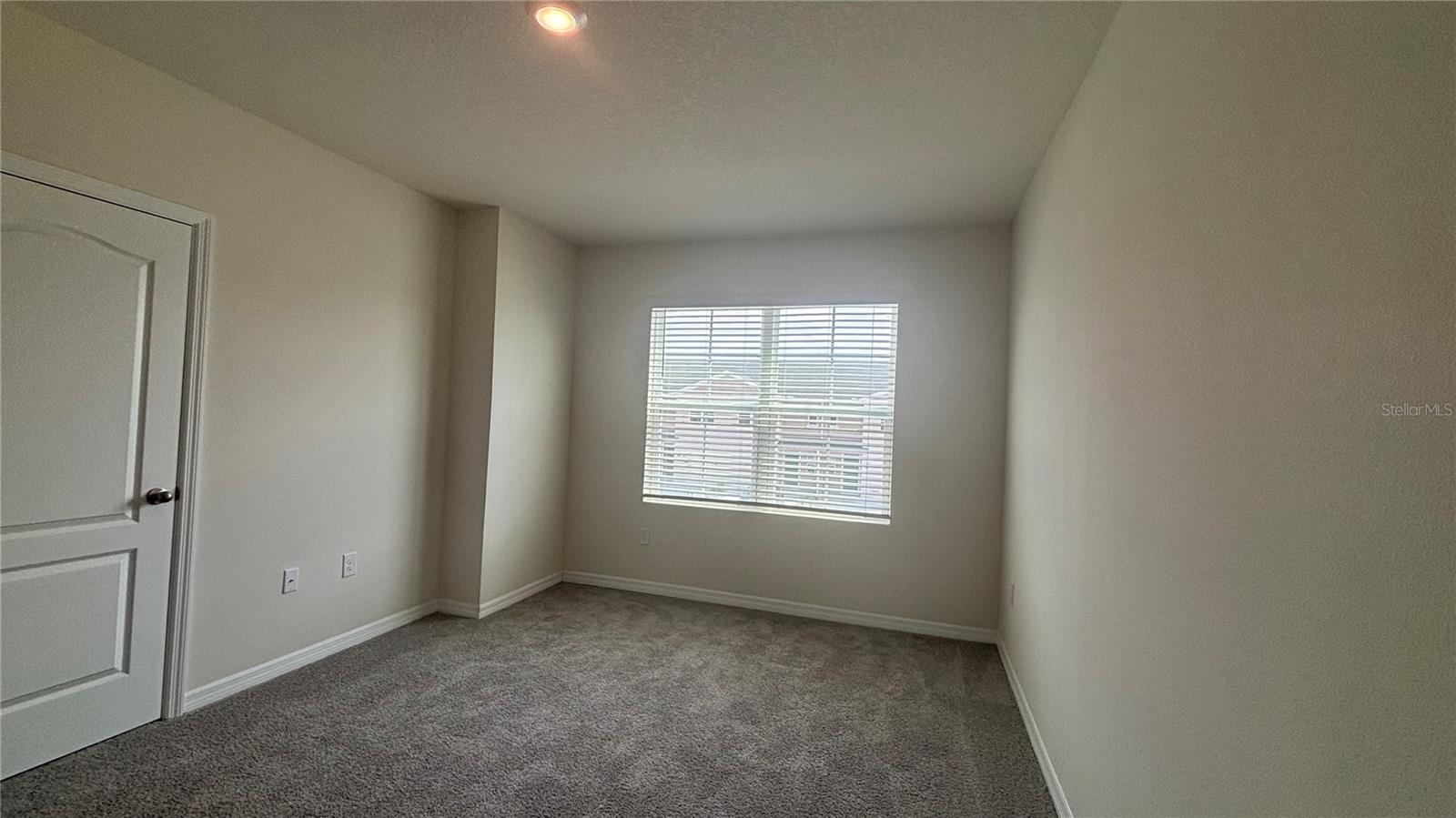 Image 14 of 25 For 2376 Penguin Boulevard