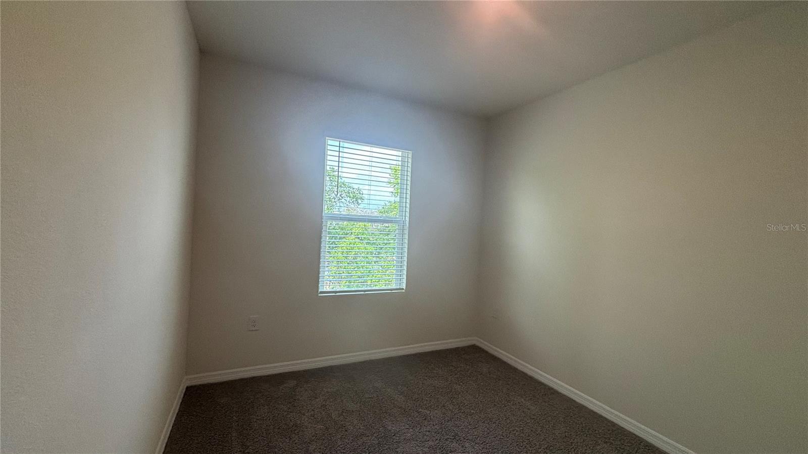 Image 18 of 25 For 2376 Penguin Boulevard