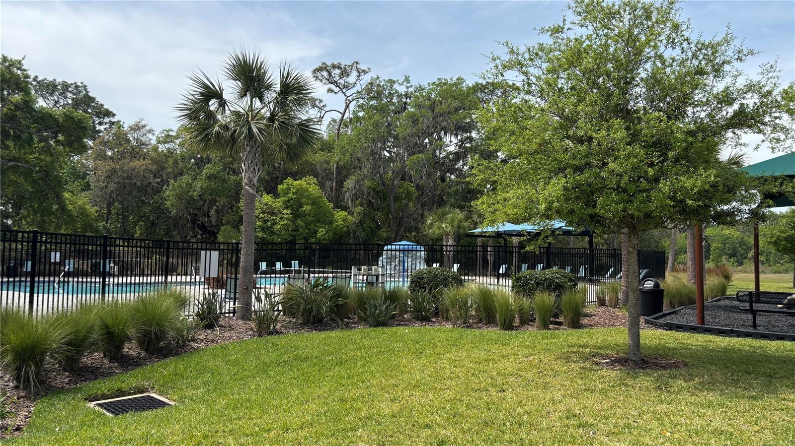 Image 8 of 25 For 2376 Penguin Boulevard