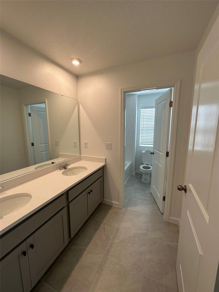 Image 11 of 15 For 11465 Sunsail Avenue