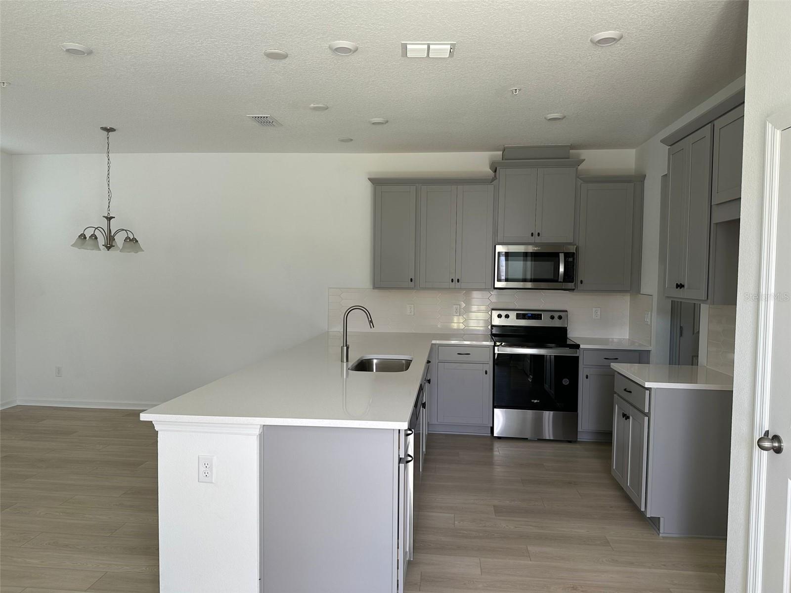 Image 4 of 15 For 11465 Sunsail Avenue
