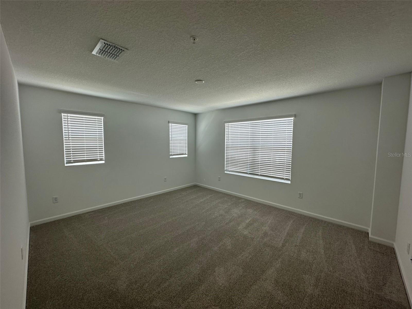 Image 6 of 15 For 11465 Sunsail Avenue
