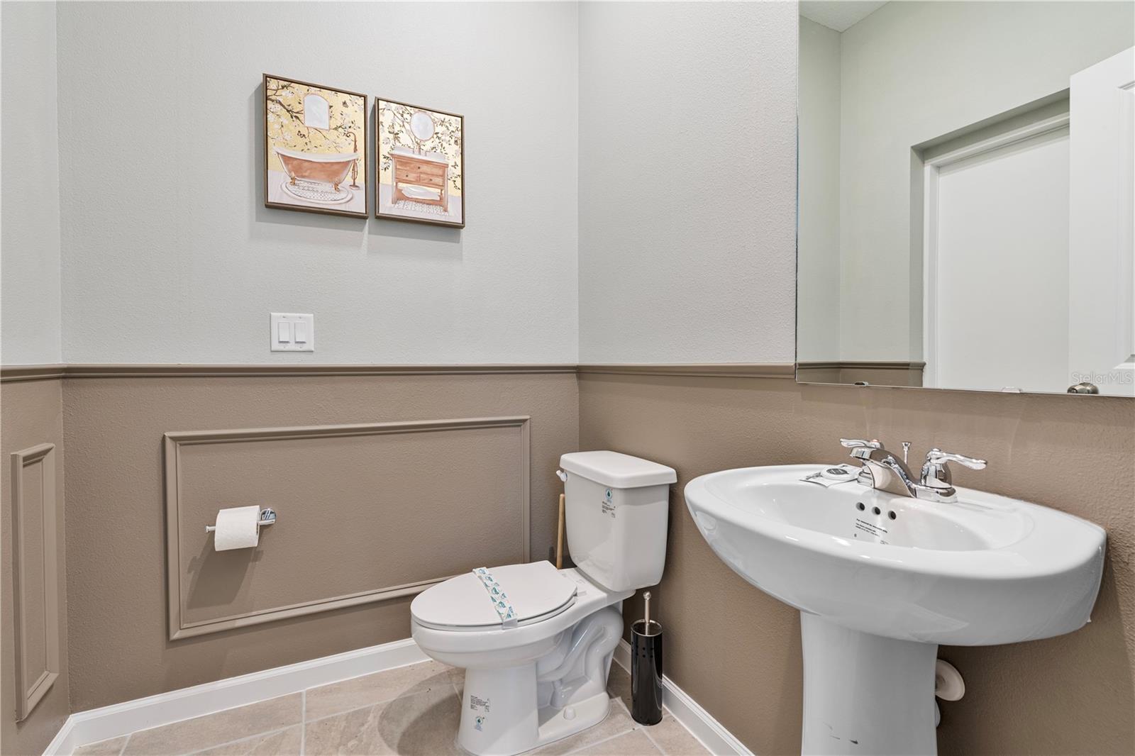 Image 11 of 25 For 2372 Zaballina Place