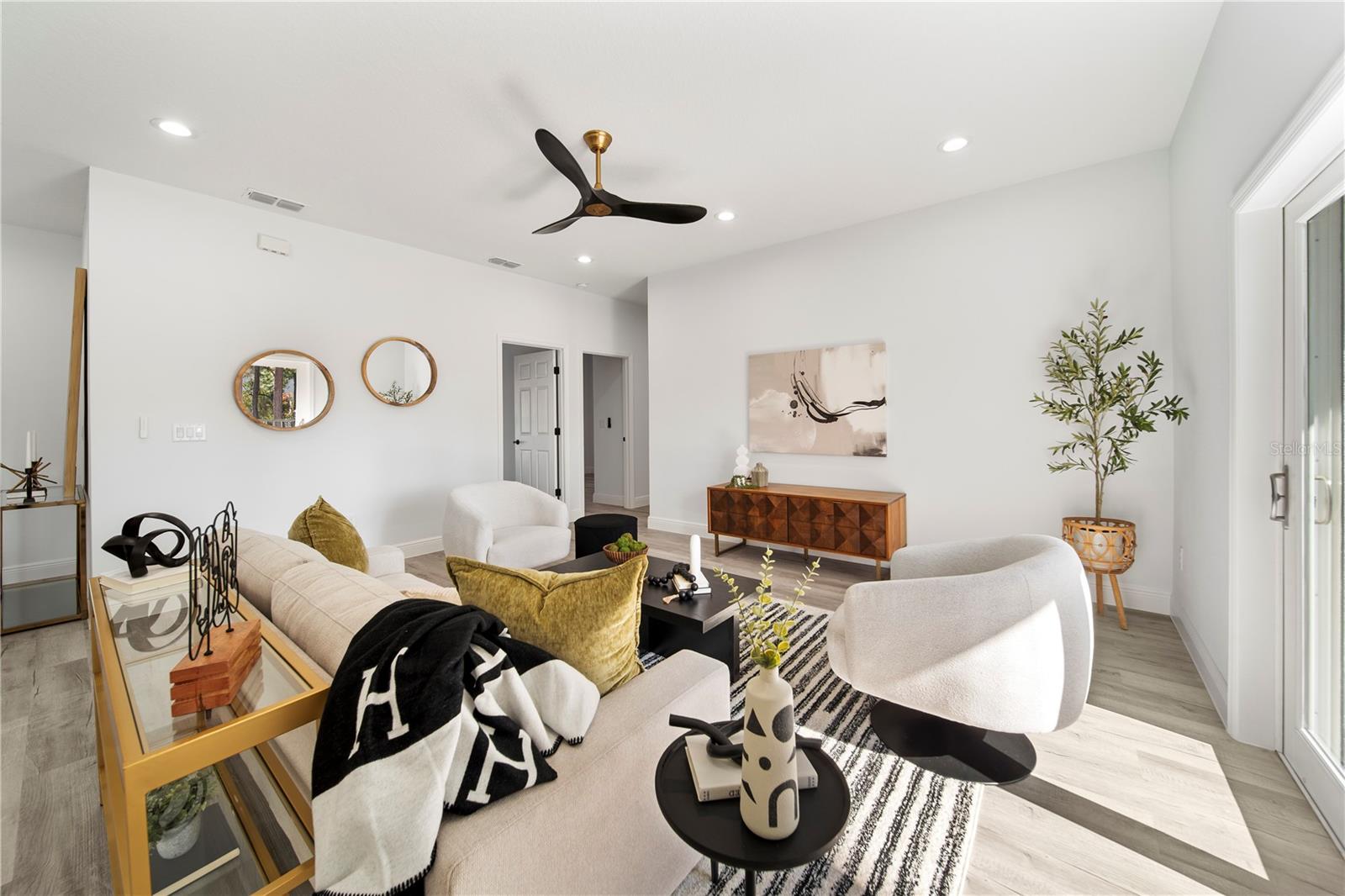Image 10 of 29 For 2297 Wagonwheel Avenue Se