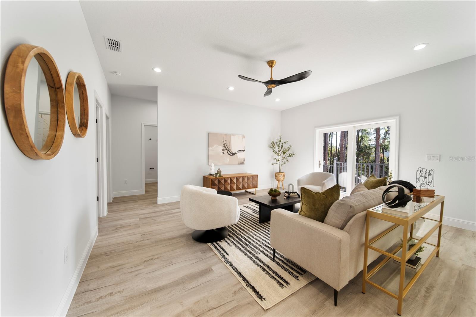 Image 4 of 29 For 2297 Wagonwheel Avenue Se