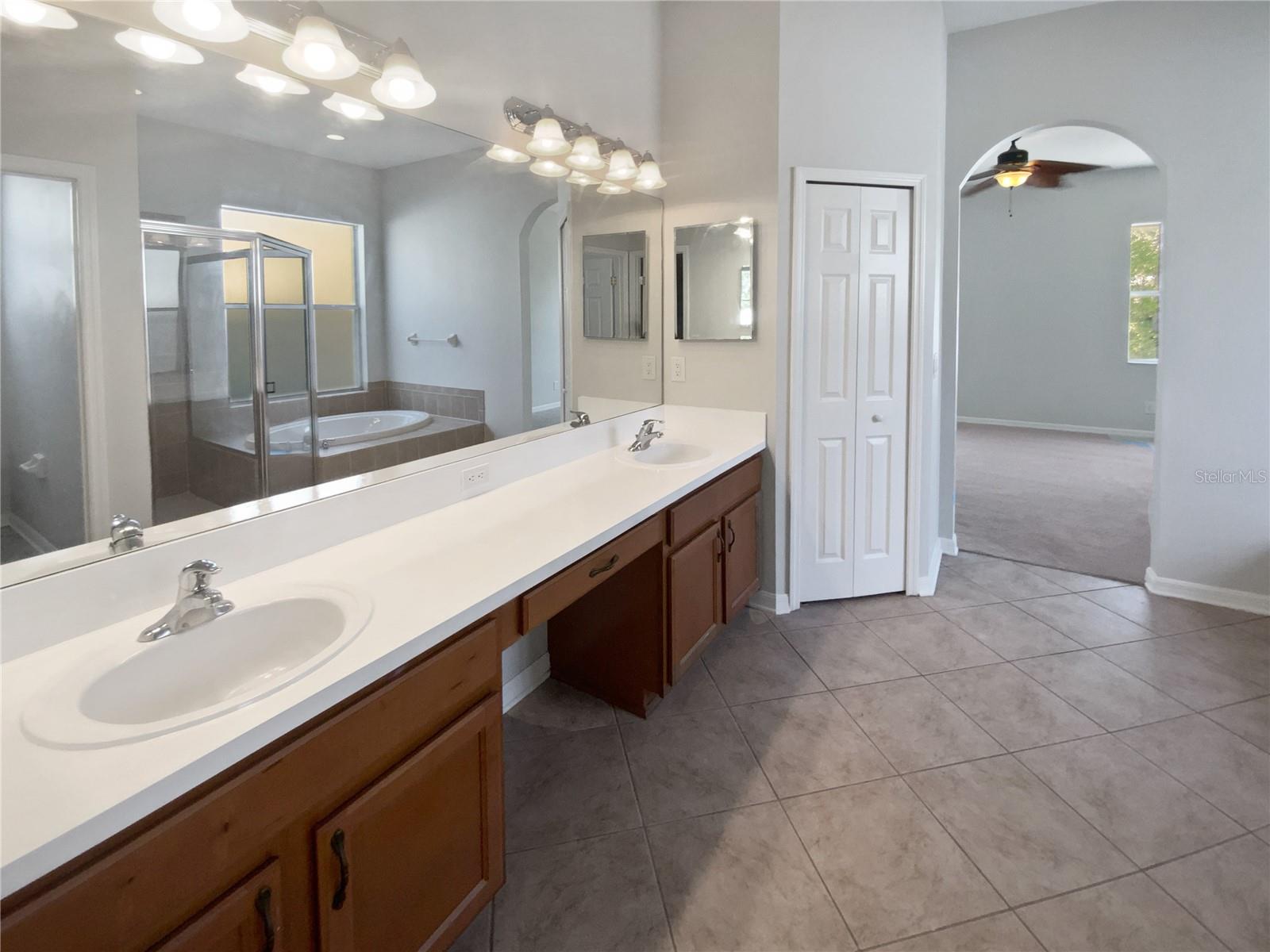 Image 7 of 44 For 4249 Hawksley Place