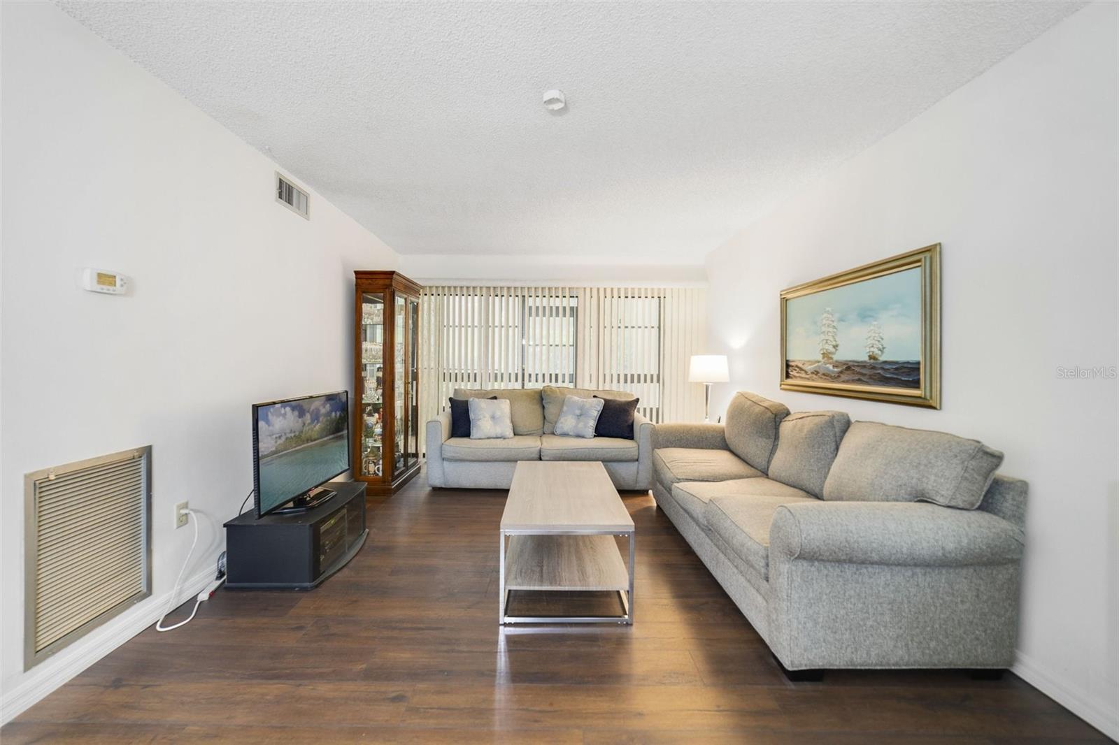 Image 2 of 18 For 3294 Semoran Boulevard 14
