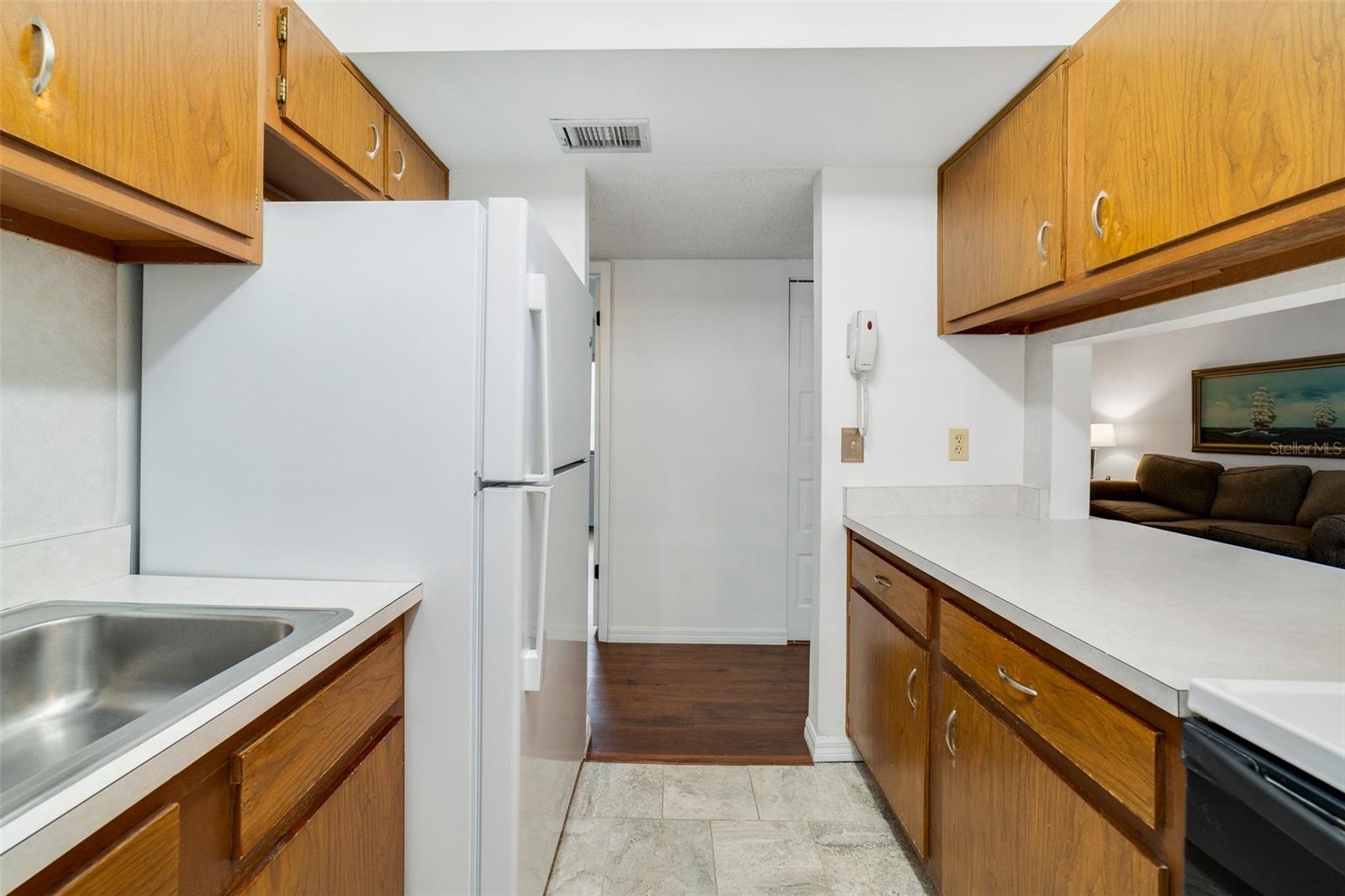 Image 7 of 18 For 3294 Semoran Boulevard 14
