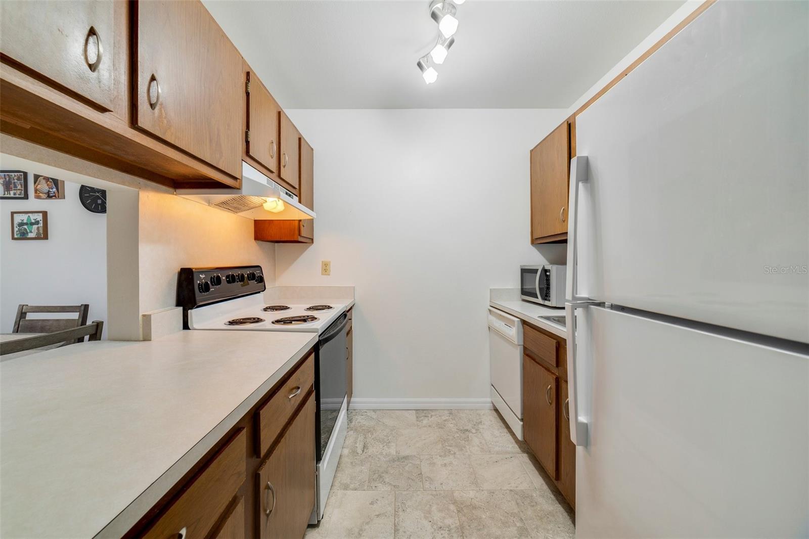 Image 8 of 18 For 3294 Semoran Boulevard 14